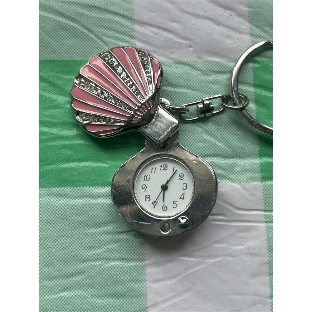 Pink Clam Keychain Quartz Watch - Picture 4 of 5